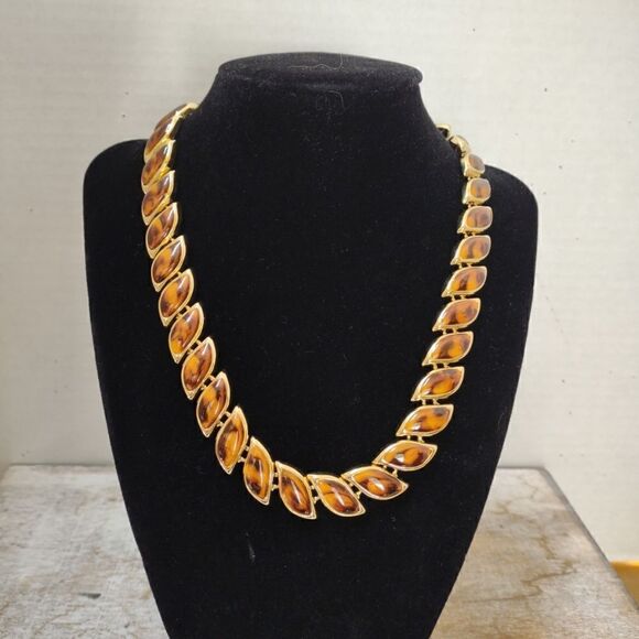 Eva Graham Tigers Eye Necklace NWT. Nice vintage Quality - Picture 1 of 6